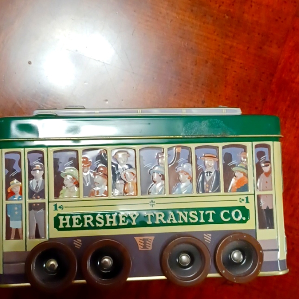 Vintage #3 HERSHEY Trolley Tin